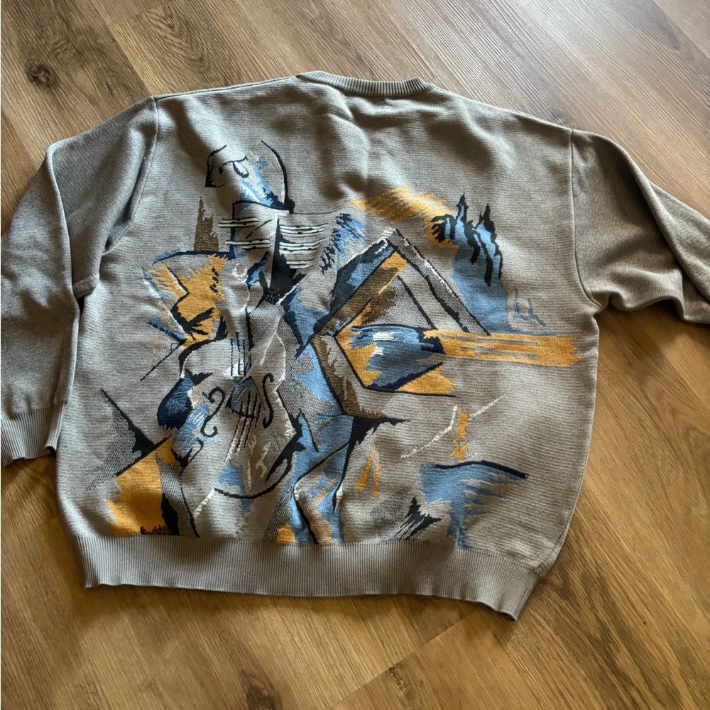 Abstract Patterned Gray Sweater - image 2